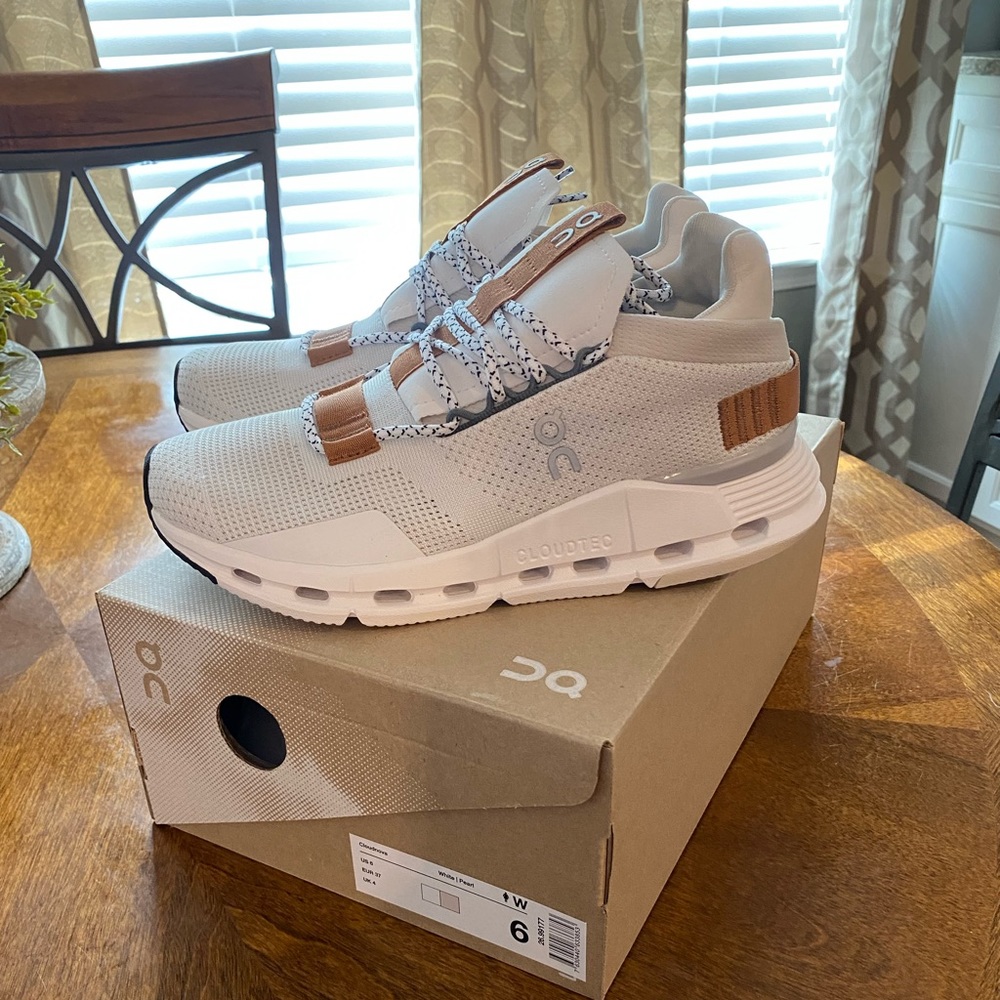 On Cloudnova white pearl size 6 Brand new in box never worn